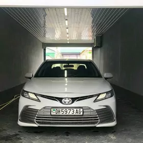 Toyota Camry 2022