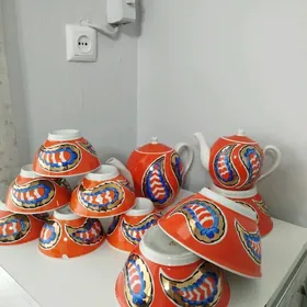 Gadymy çaýnek käse