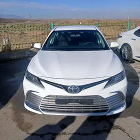 Toyota Camry 2022