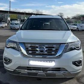 Nissan Pathfinder 2020