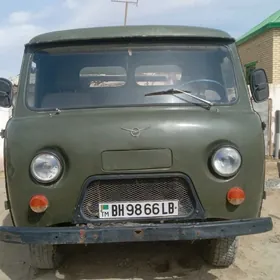 UAZ 469 1988