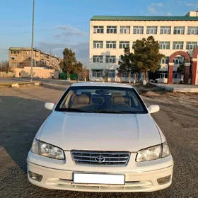 Toyota Camry 1999