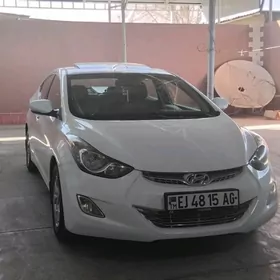 Hyundai Elantra 2013