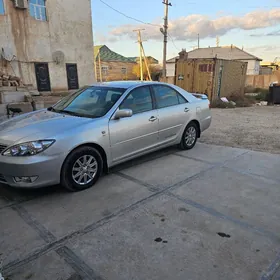 Toyota Camry 2004