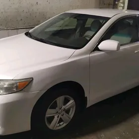 Toyota Camry 2011