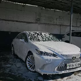 Lexus ES 350 2019