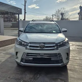Toyota Highlander 2018