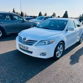 Toyota Camry 2011