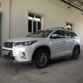 Toyota Highlander 2018
