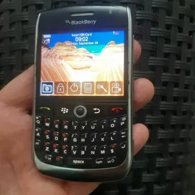 Blackberry 8900