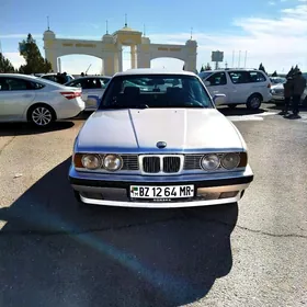 BMW 525 1990