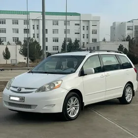 Toyota Sienna 2008