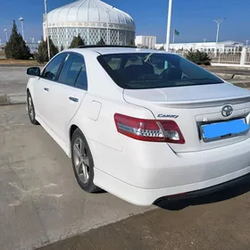 Toyota Camry 2011