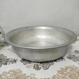 Продам алюминевую чашку