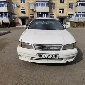 Nissan Cefiro 1998