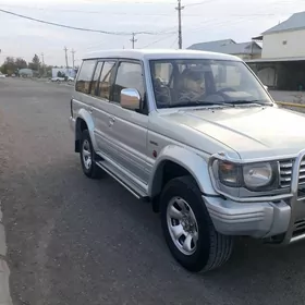 Mitsubishi Pajero 1994