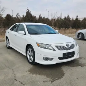 Toyota Camry 2010