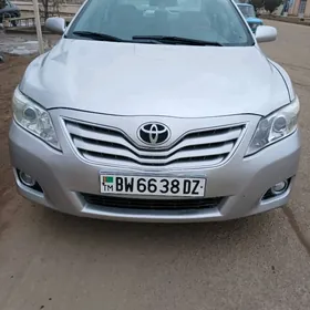 Toyota Camry 2011