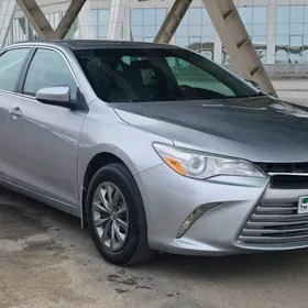 Toyota Camry 2017