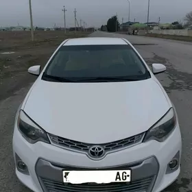 Toyota Corolla 2015
