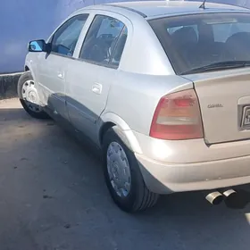 Opel Astra 2003