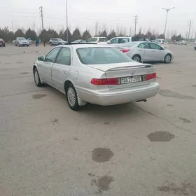 Toyota Camry 2000