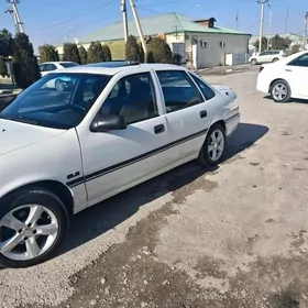 Opel Vectra 1990