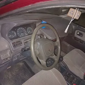 Mitsubishi Chariot 1994