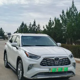 Toyota Highlander 2022