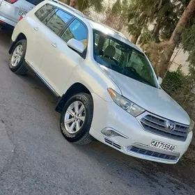 Toyota Highlander 2013