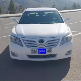 Toyota Camry 2011