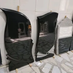 Памятники Ýadygärlik Baş daş