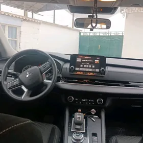 Mitsubishi Outlander 2022