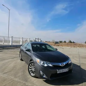 Toyota Camry 2013