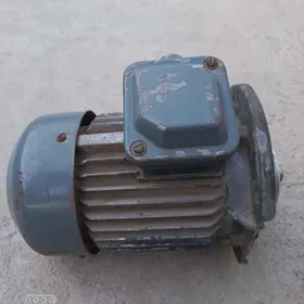 Elektro dwigatel 380v