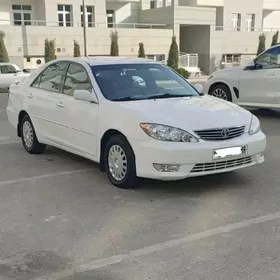 Toyota Camry 2004