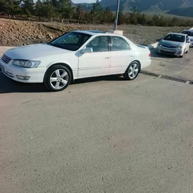 Toyota Camry 1998