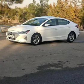 Hyundai Elantra 2019