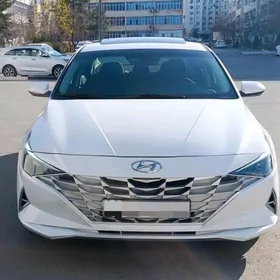 Hyundai Elantra 2021
