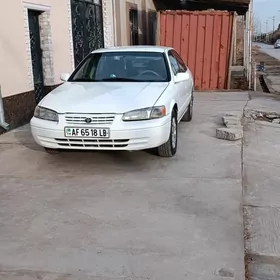 Toyota Camry 1999