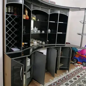 mebel@ barnyý stenka