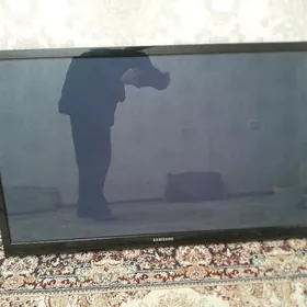 Samsung 43 ekran dowuk