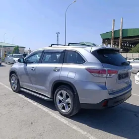 Toyota Highlander 2016