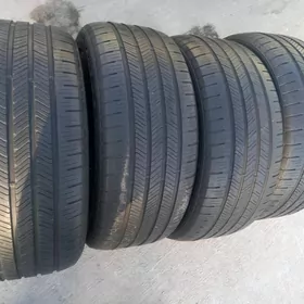 235 45 18 GOODIÝEAR