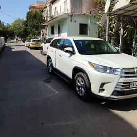 Toyota Highlander 2019