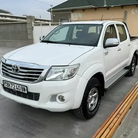 Toyota Hilux 2012