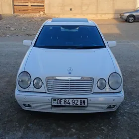 Mercedes-Benz E320 1998