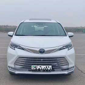 Toyota Sienna 2022