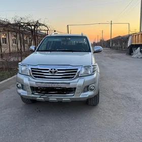 Toyota Hilux 2014