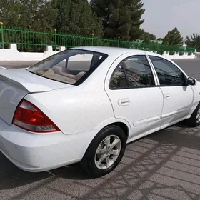 Nissan Sunny 2010